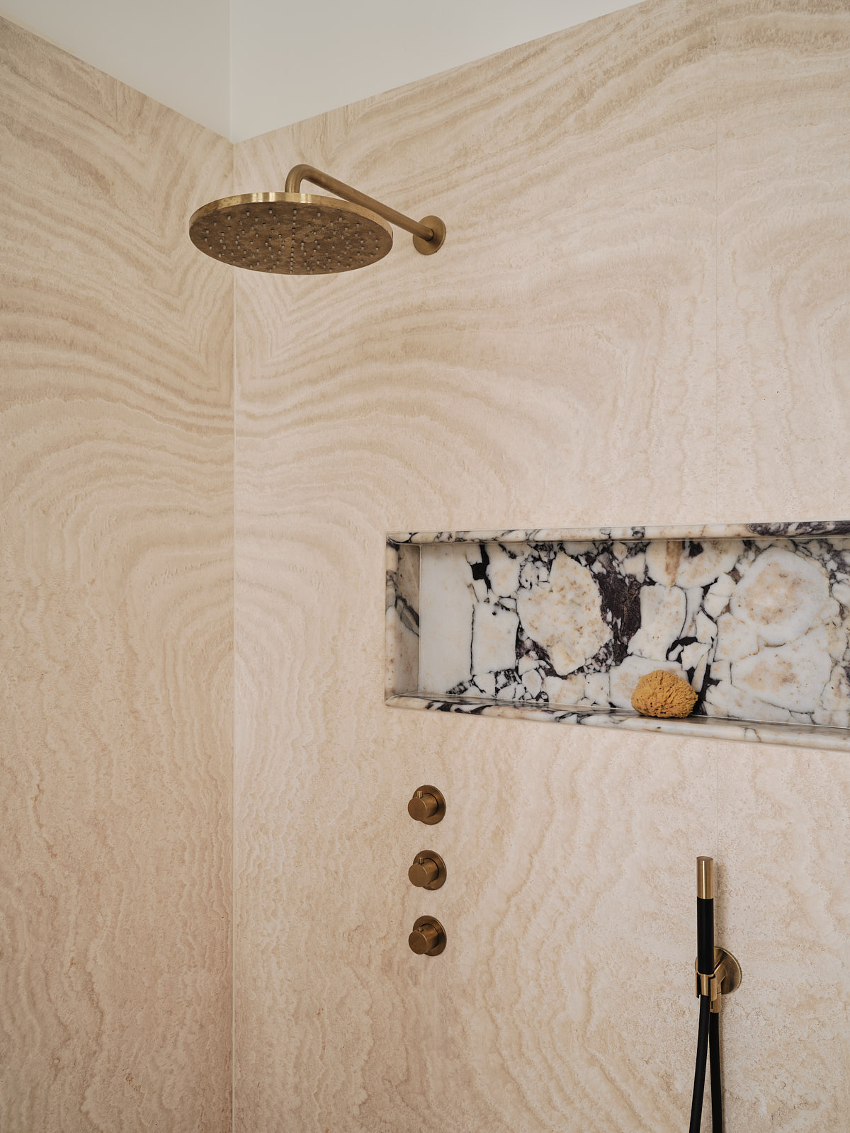 inspiration interior design photo of project of Martje Overmeer Interiors in Amsterdam west