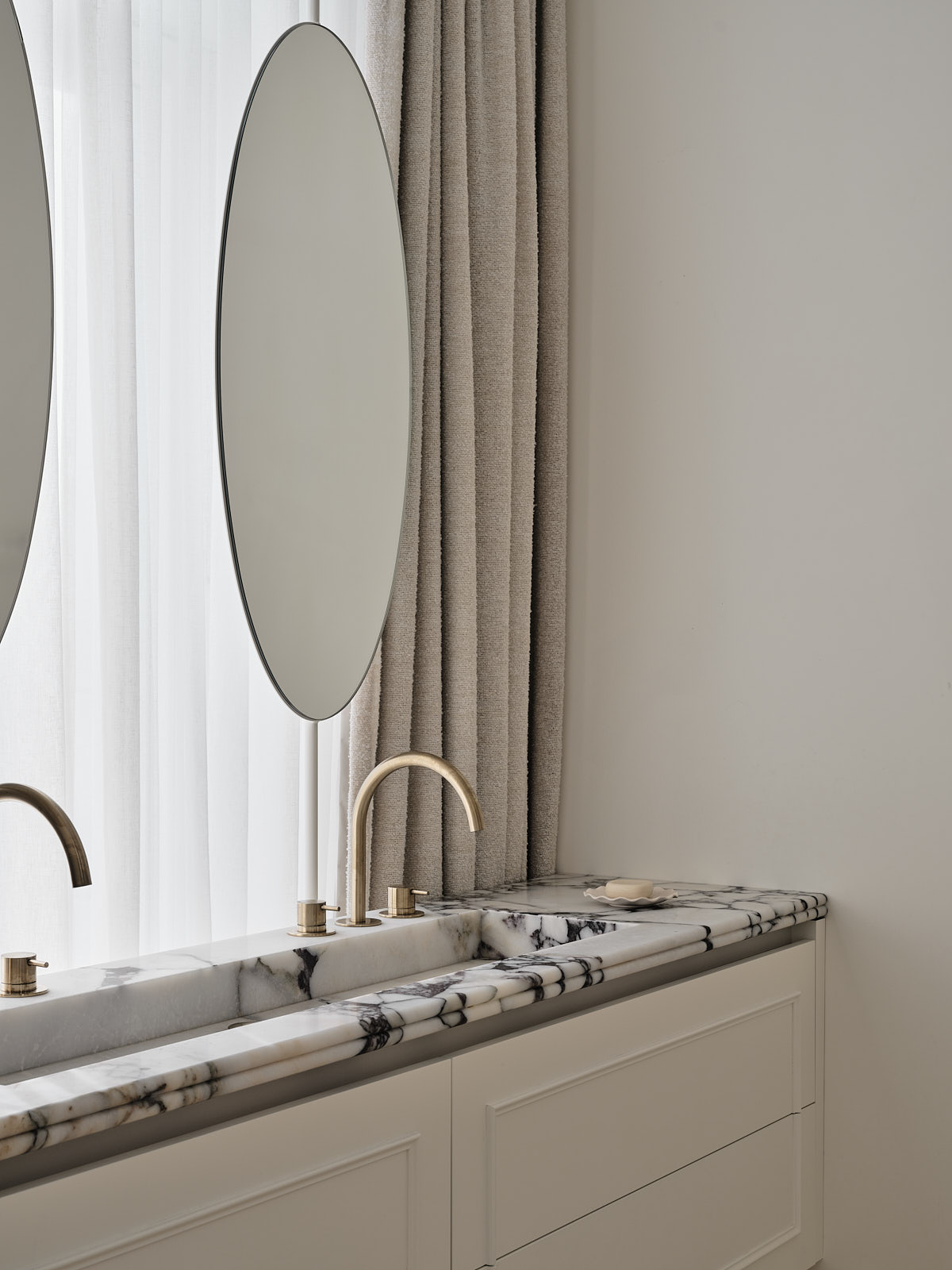 inspiration interior design photo of project of Martje Overmeer Interiors in Amsterdam west